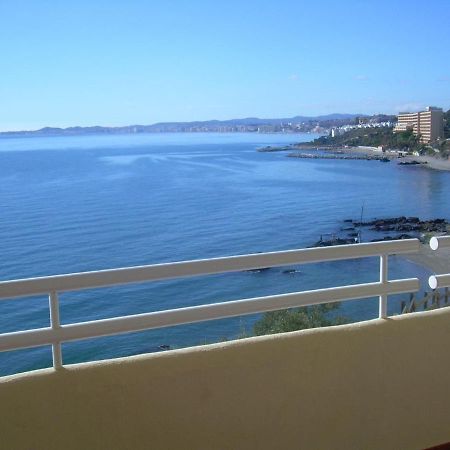 Holidays2Benalmadena Torrequebrada Sea View Front Beach With Pool Parking & Terraces Exterior photo